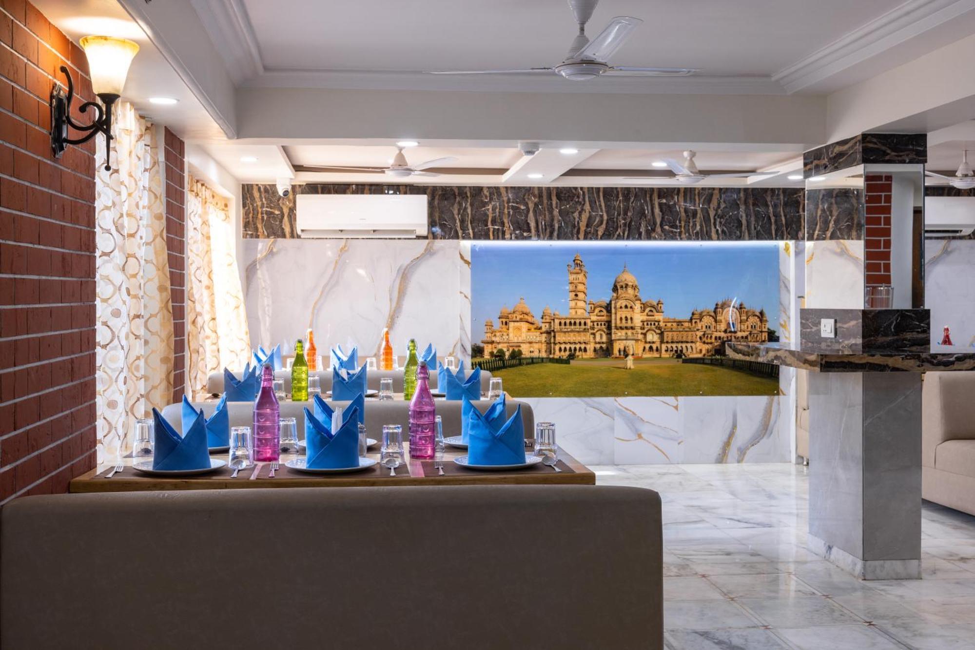 Alba Premier, Vadodara Exterior foto