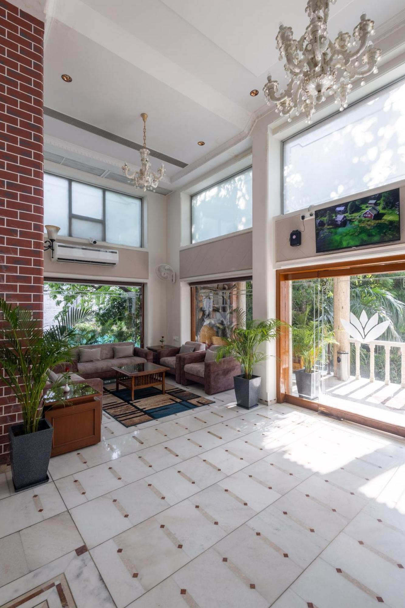 Alba Premier, Vadodara Exterior foto